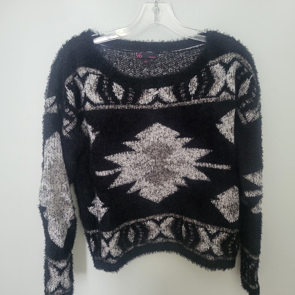 Women Large Eyelash Sweater Black Gray Long Sleeve T/o Aztec Boho Crop